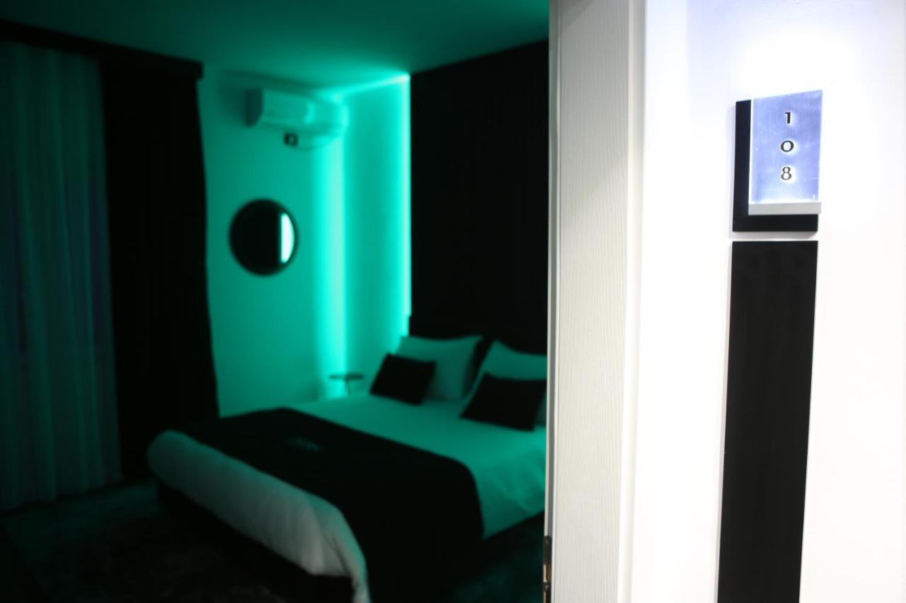 Dark Boutique Hotel Shkoze Eksteriør billede
