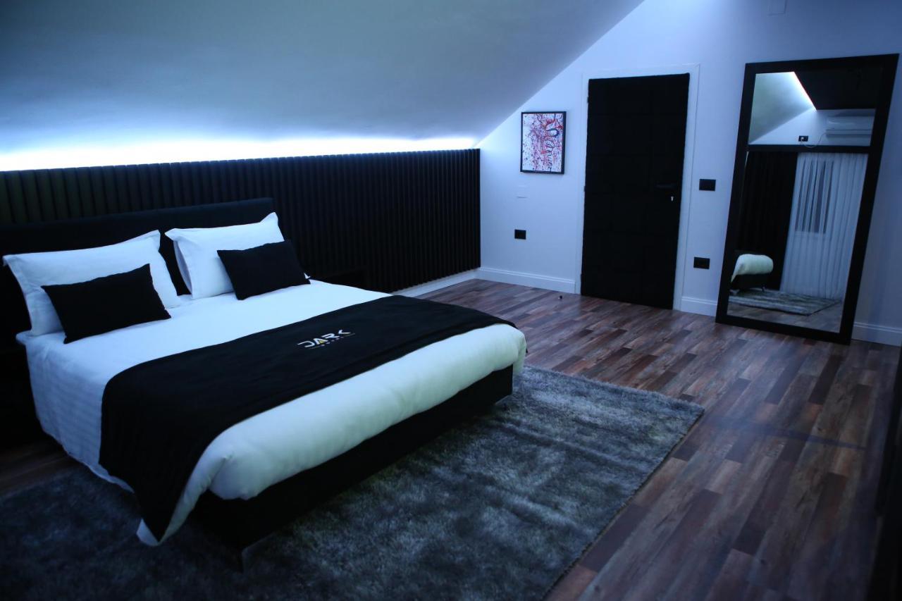 Dark Boutique Hotel Tirana Eksteriør billede