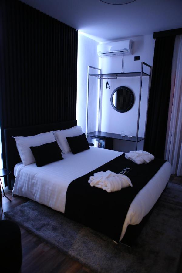 Dark Boutique Hotel Shkoze Eksteriør billede