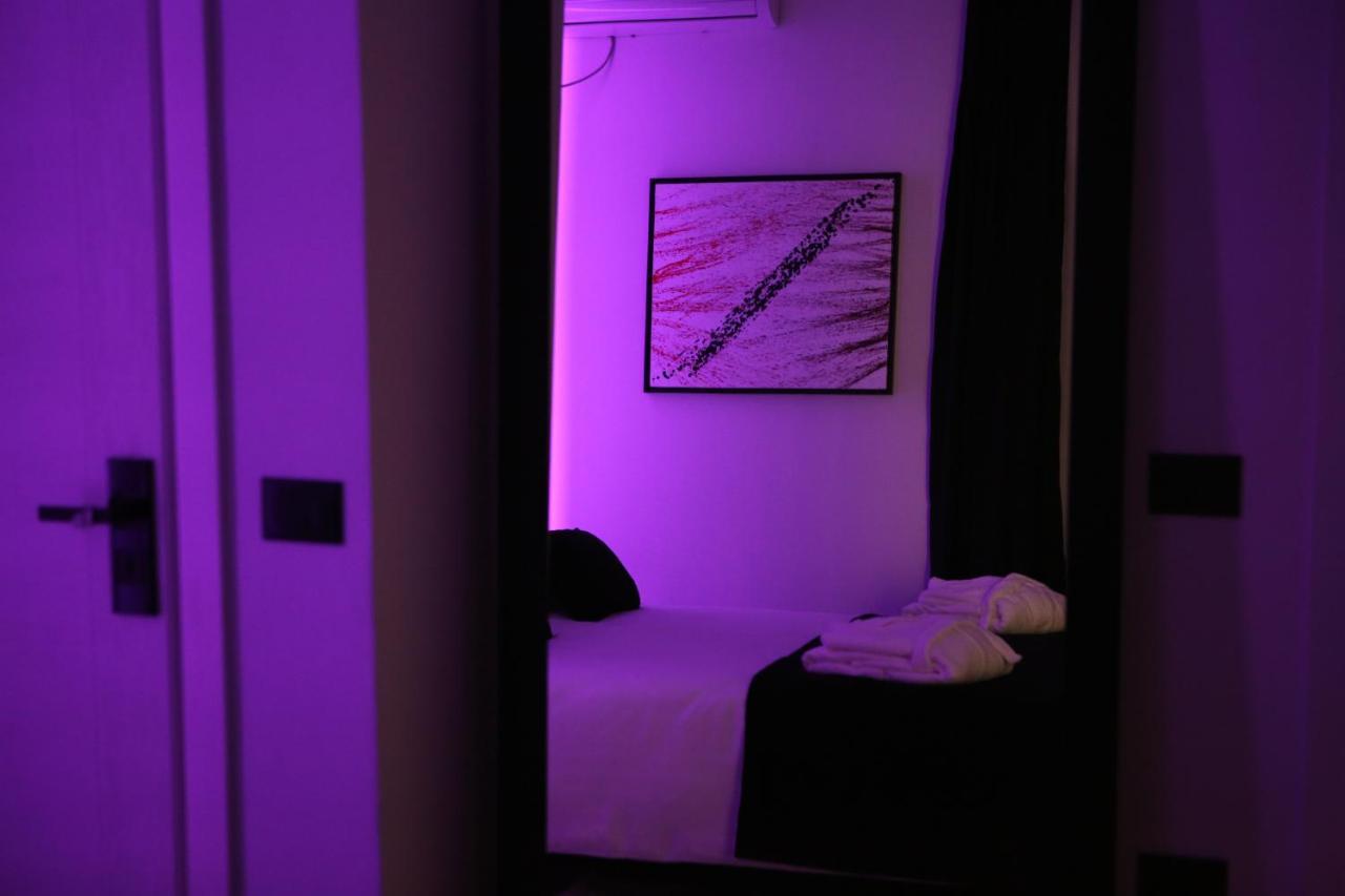 Dark Boutique Hotel Shkoze Eksteriør billede